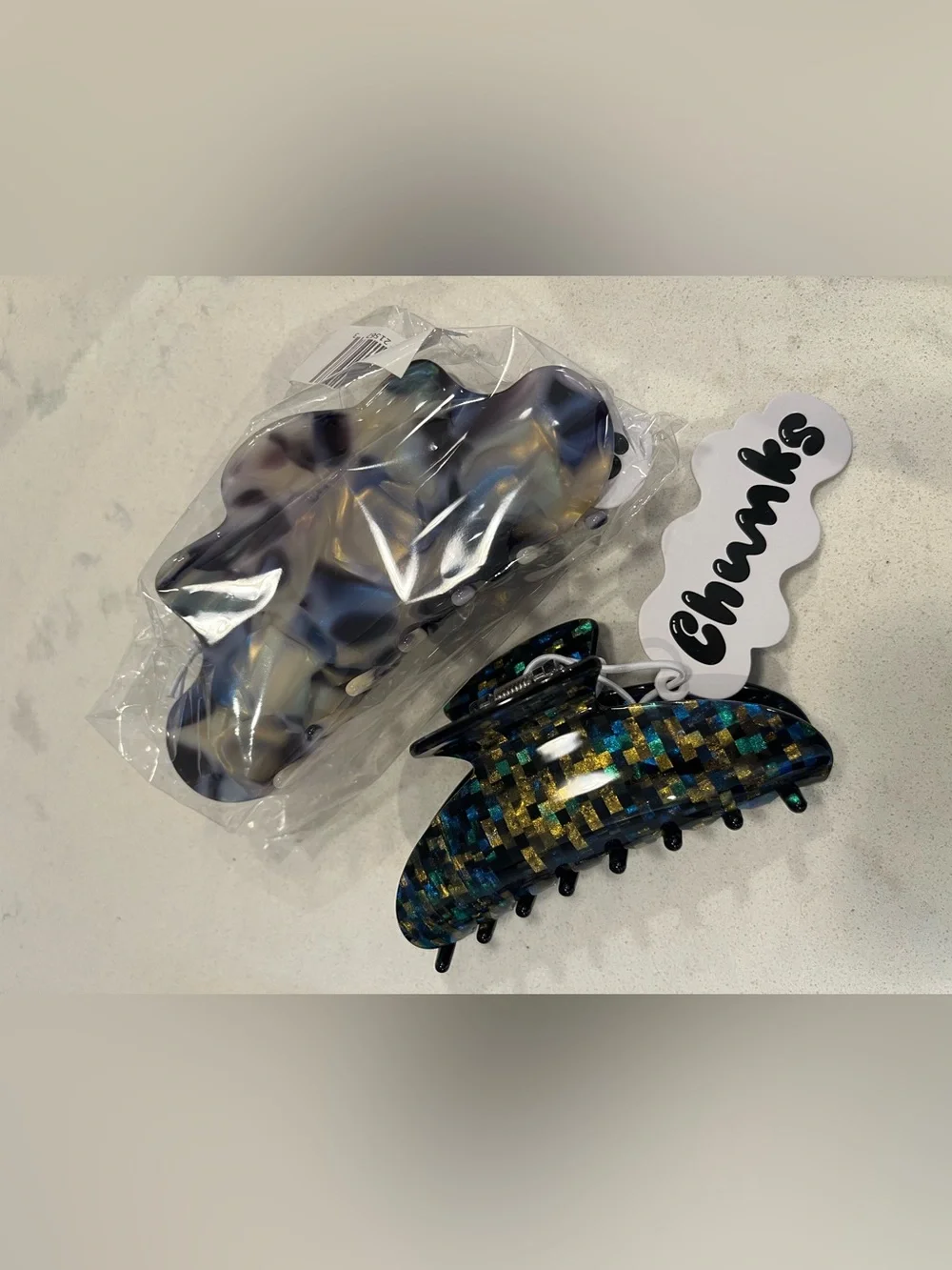 BNWT Set of 2 Chunks Claw Clips
